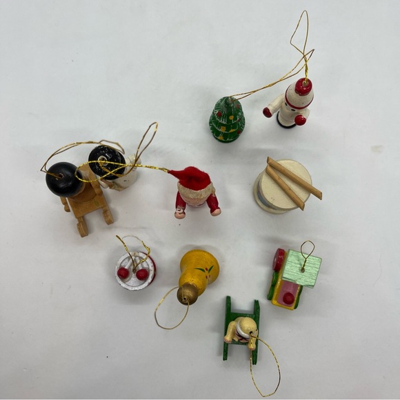 Vintage Wooden Mini Christmas Tree Ornaments Lot of 10 Painted Ornaments - Picture 3 of 7